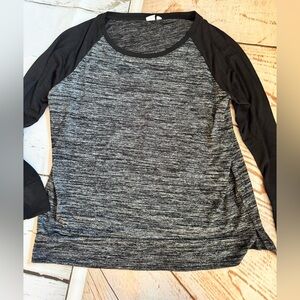 GAP Charcoal and White Knit Top